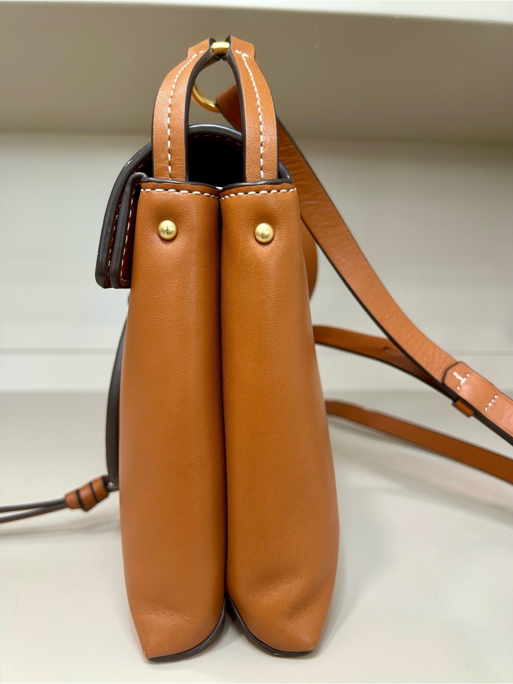 Authentic Tory Burch Miller Crossbody Aged Camello Leather Tassel Flap Bag Purse - Picture 5 of 16